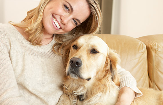Mujer con perro